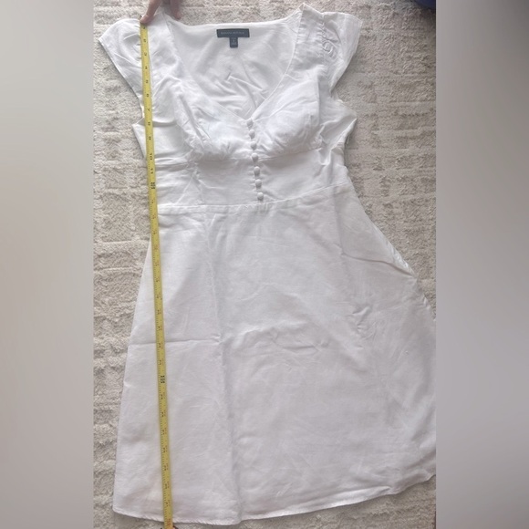💥BANANA REPUBLIC 💥 White Mini Dress with Flutter Sleeves❤️🔥 - Picture 6 of 9